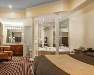 Photo of Others in Niagara Falls