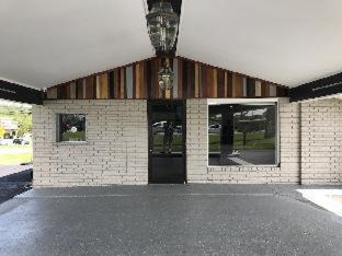 Photo of Others in Calhoun