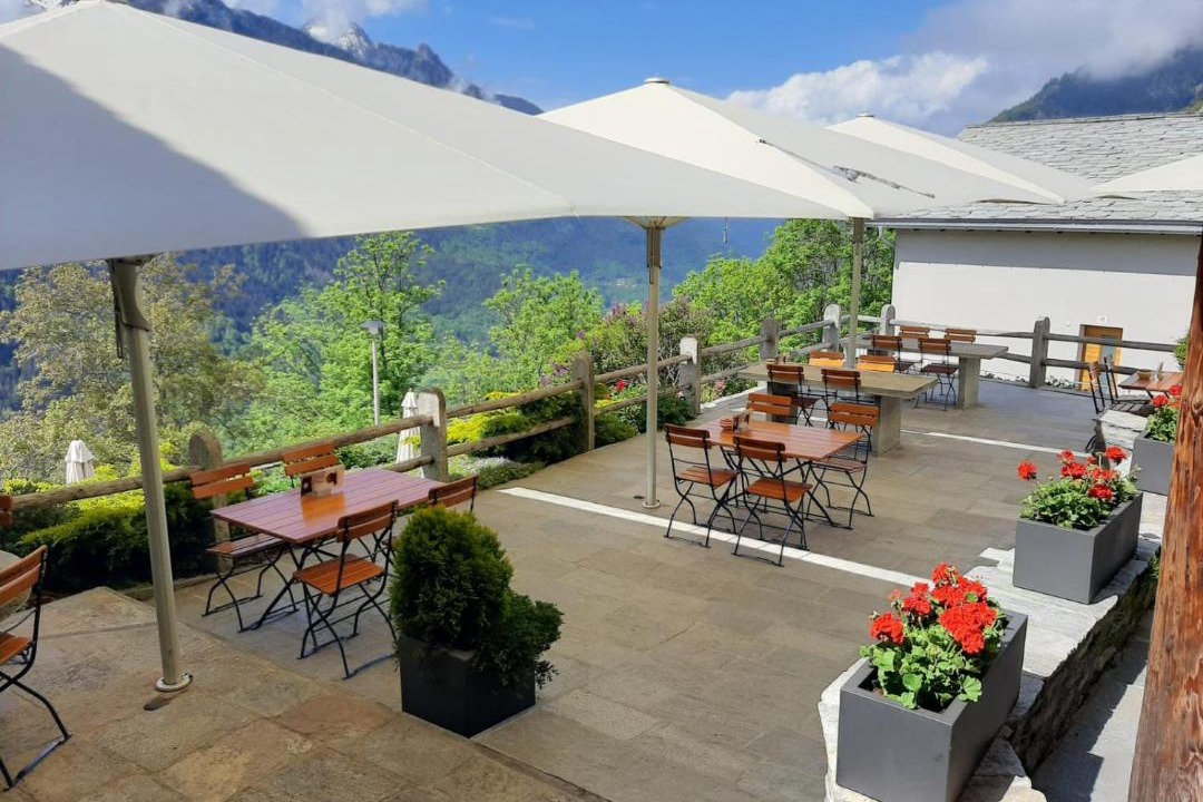 Photo of Patio Balcony in Soglio
