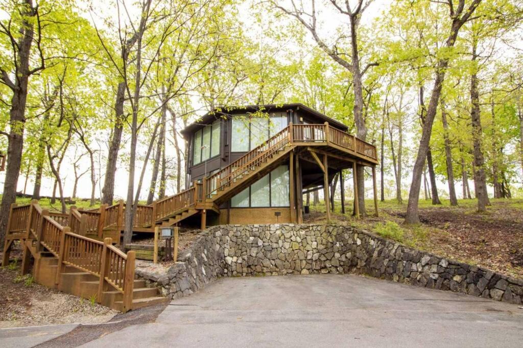 Photo of Others in Village of Four Seasons