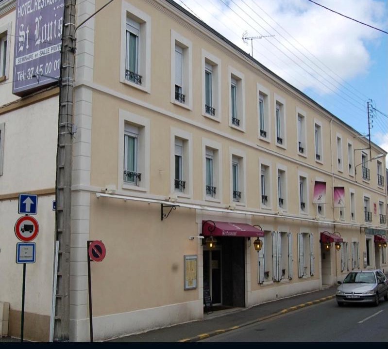 Photo of Buildings in Chateaudun