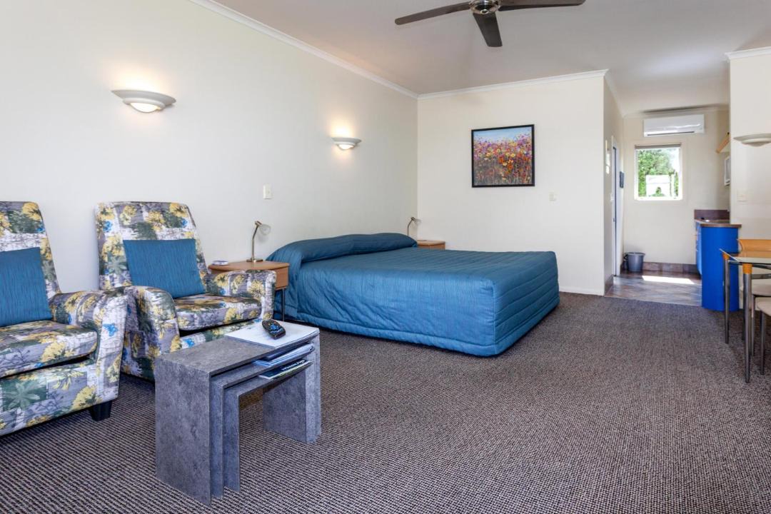 Photo of Others in Thames