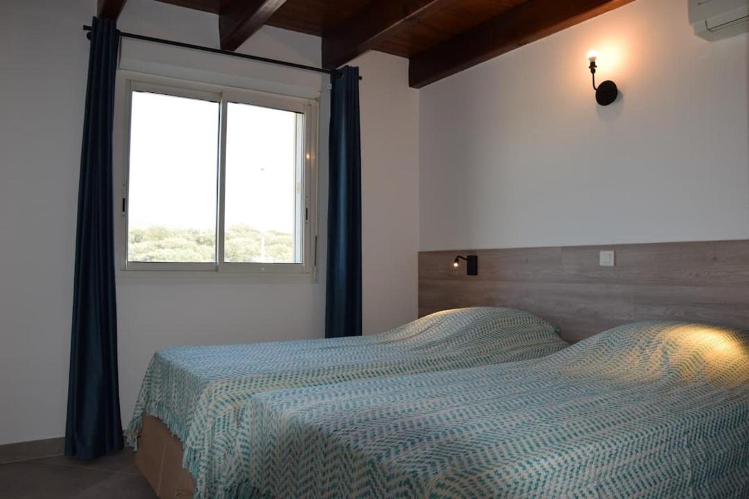 Photo of Bedroom in Serra-di-Ferro