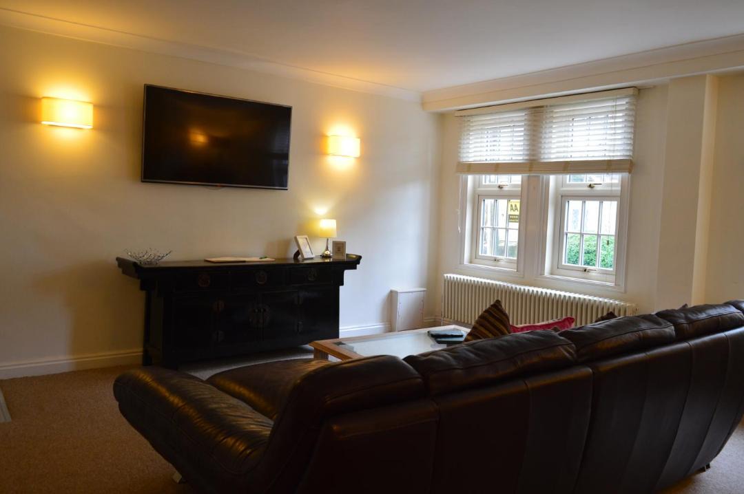 Photo of Others in Box