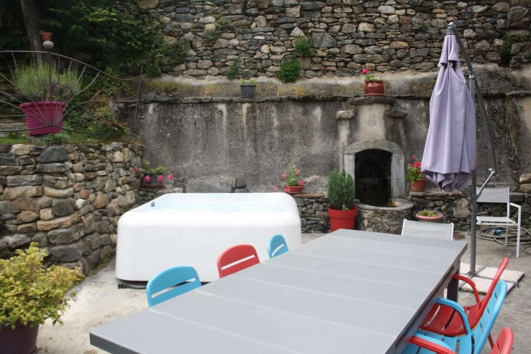 Photo of Patio Balcony in Saint-Aventin