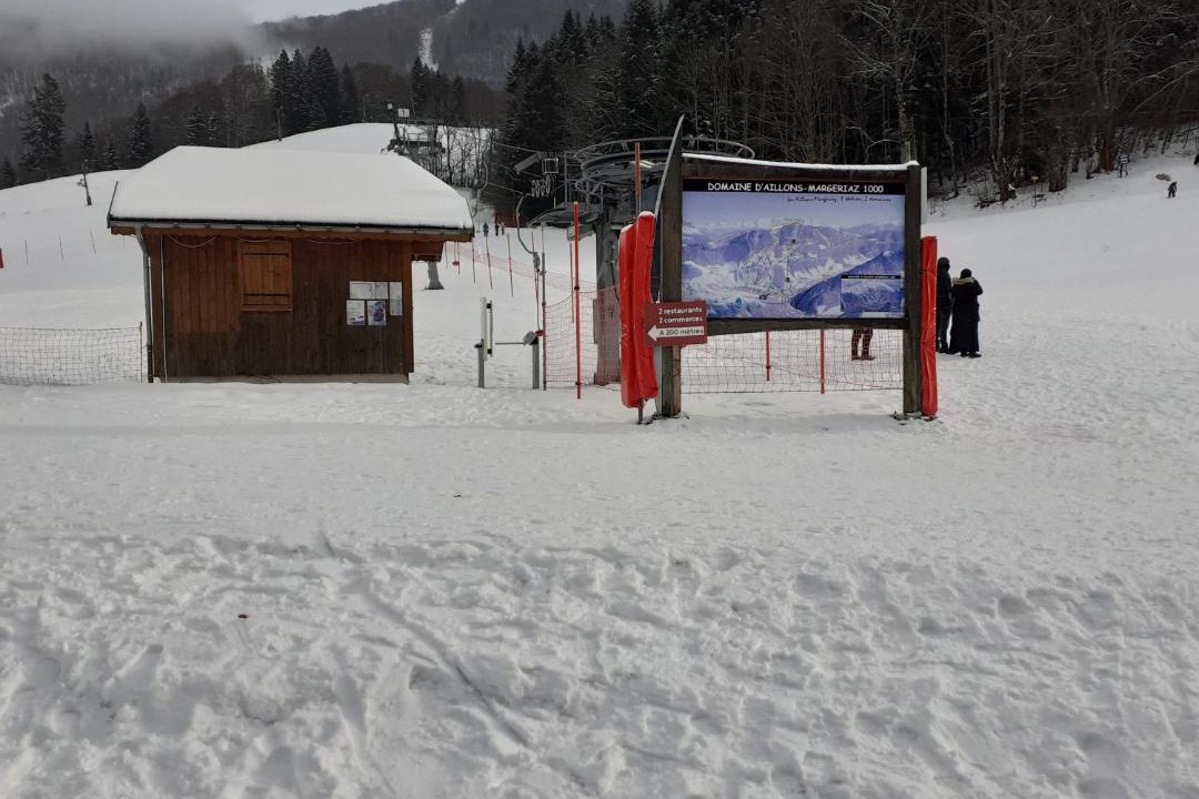 Photo of Buildings in Aillon-le-Jerune