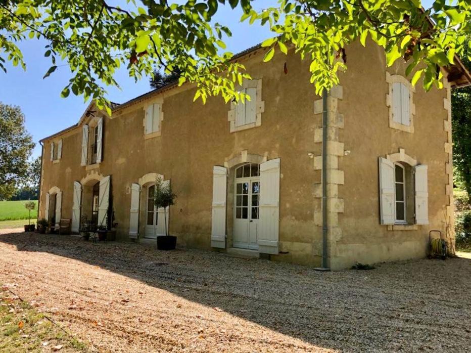 Photo of Others in Pavie