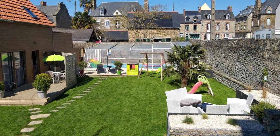 Photo of Others in Pontorson