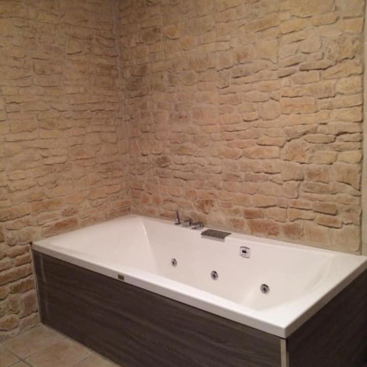 Photo of Bathroom in Beauvoir-de-Marc