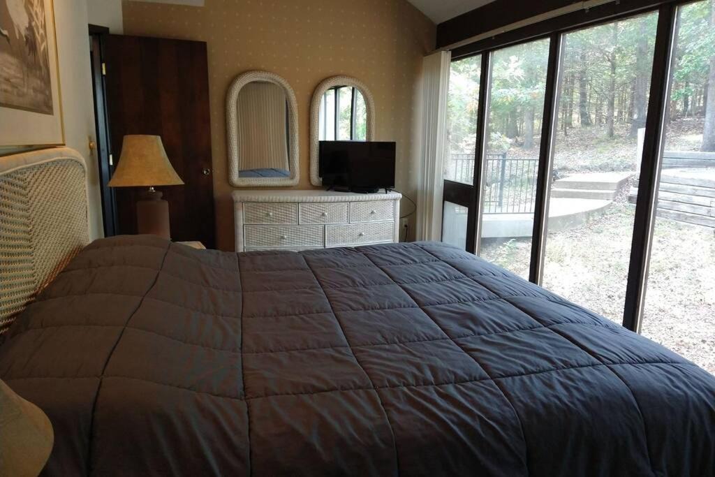 Photo of Bedroom in Village of Four Seasons