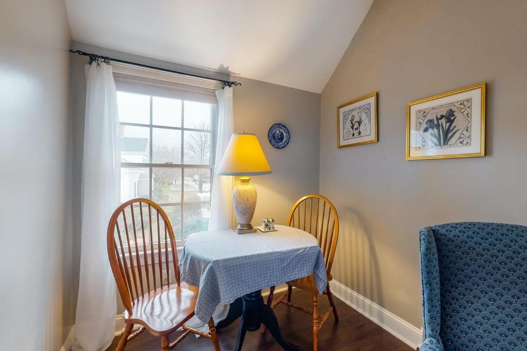 Photo of Livingroom in West Brewster