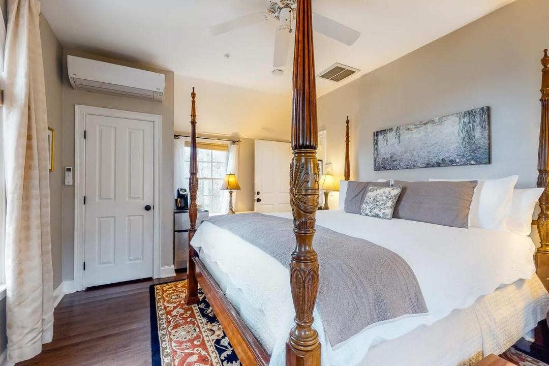 Photo of Bedroom in West Brewster