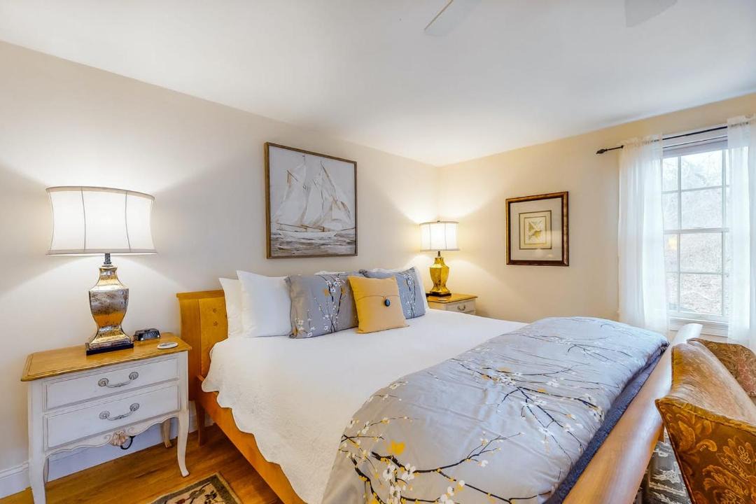 Photo of Bedroom in West Brewster