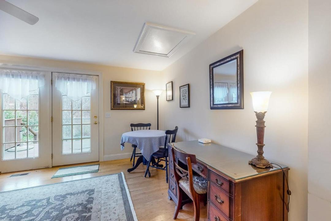 Photo of Livingroom in West Brewster