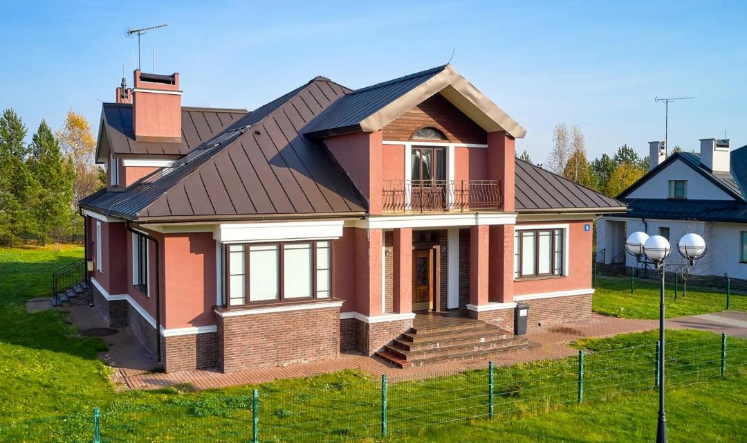 Photo of Buildings in Yakhroma