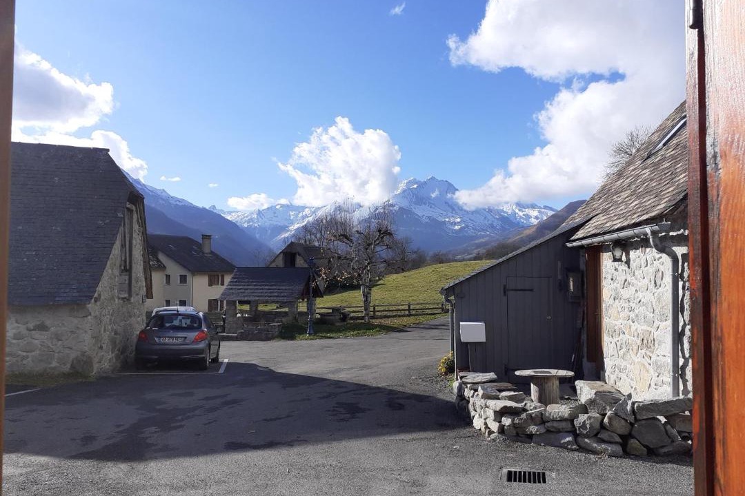 Photo of Buildings in Arcizans-Dessus