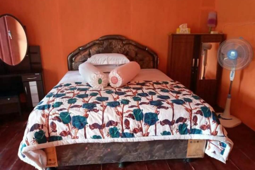Photo of Bedroom in Salemang
