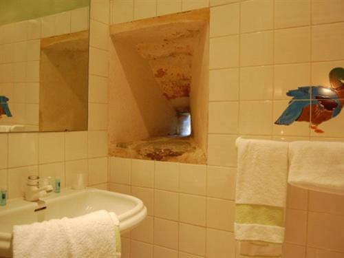 Photo of Bathroom in Laval
