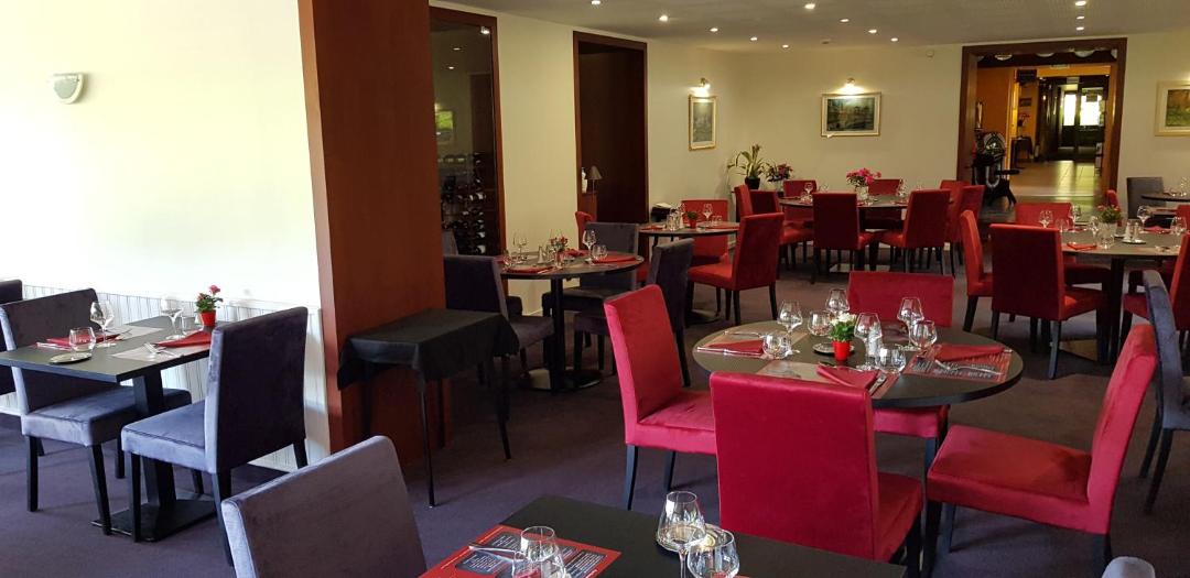 Photo of Others in Cours