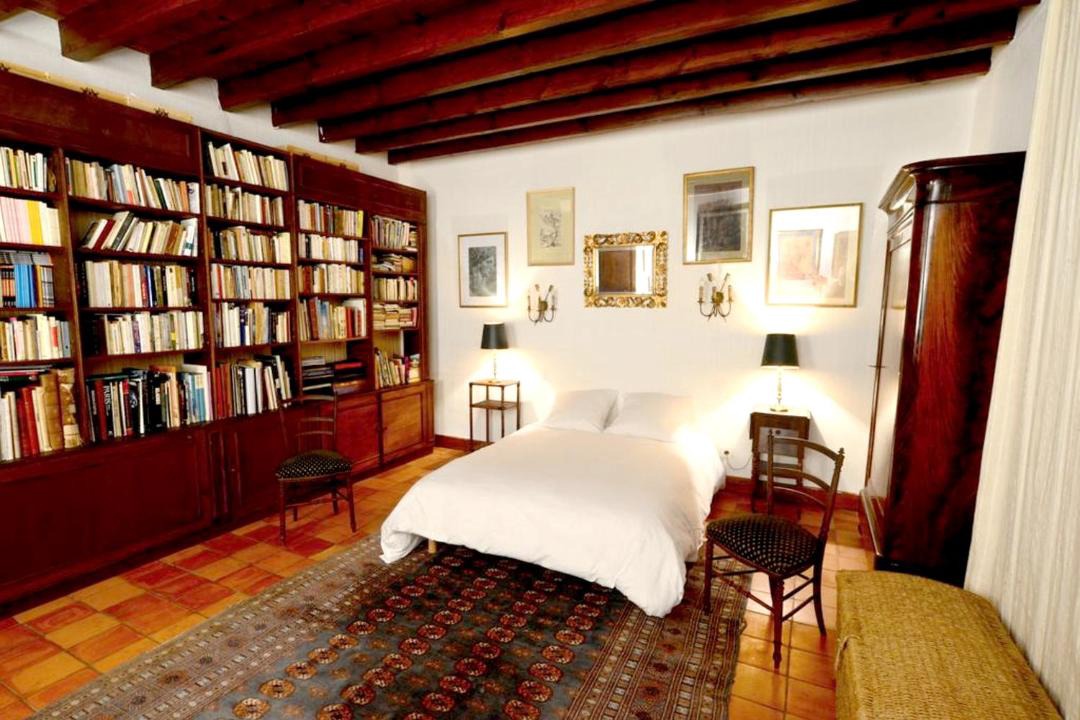 Photo of Others in Callen