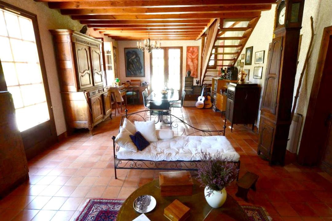 Photo of Others in Callen