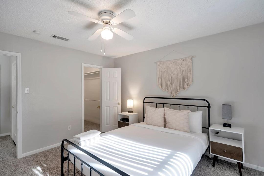 Photo of Bedroom in Midland