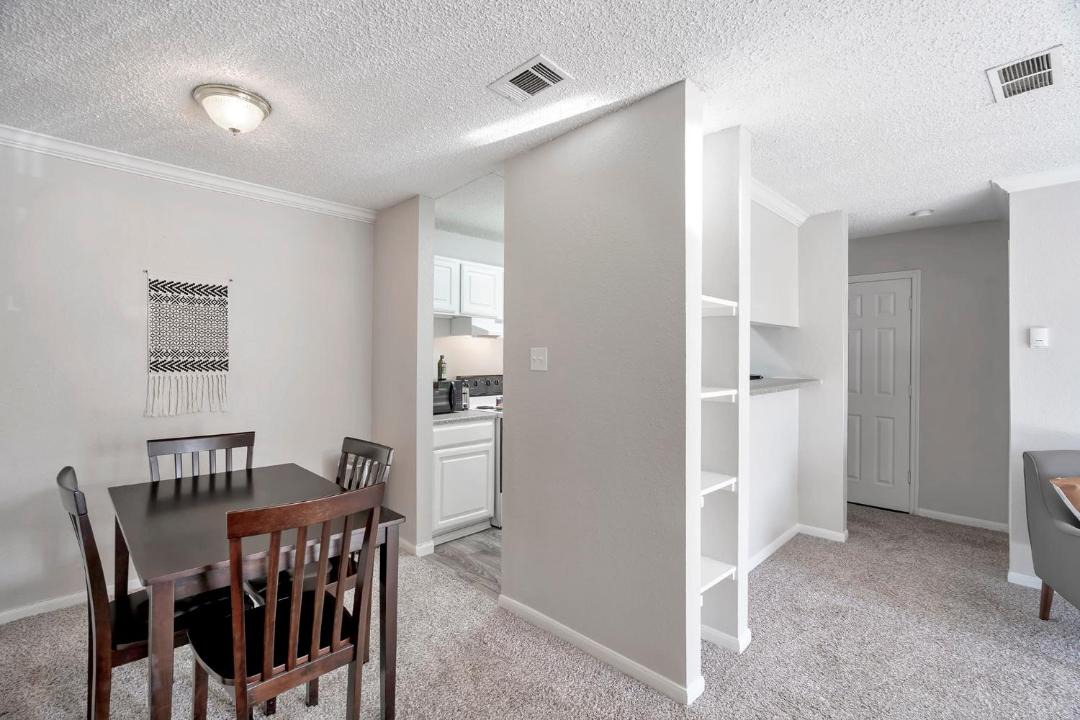 Photo of Livingroom in Midland
