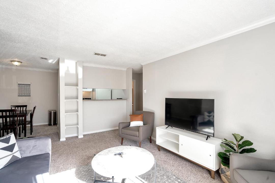 Photo of Livingroom in Midland