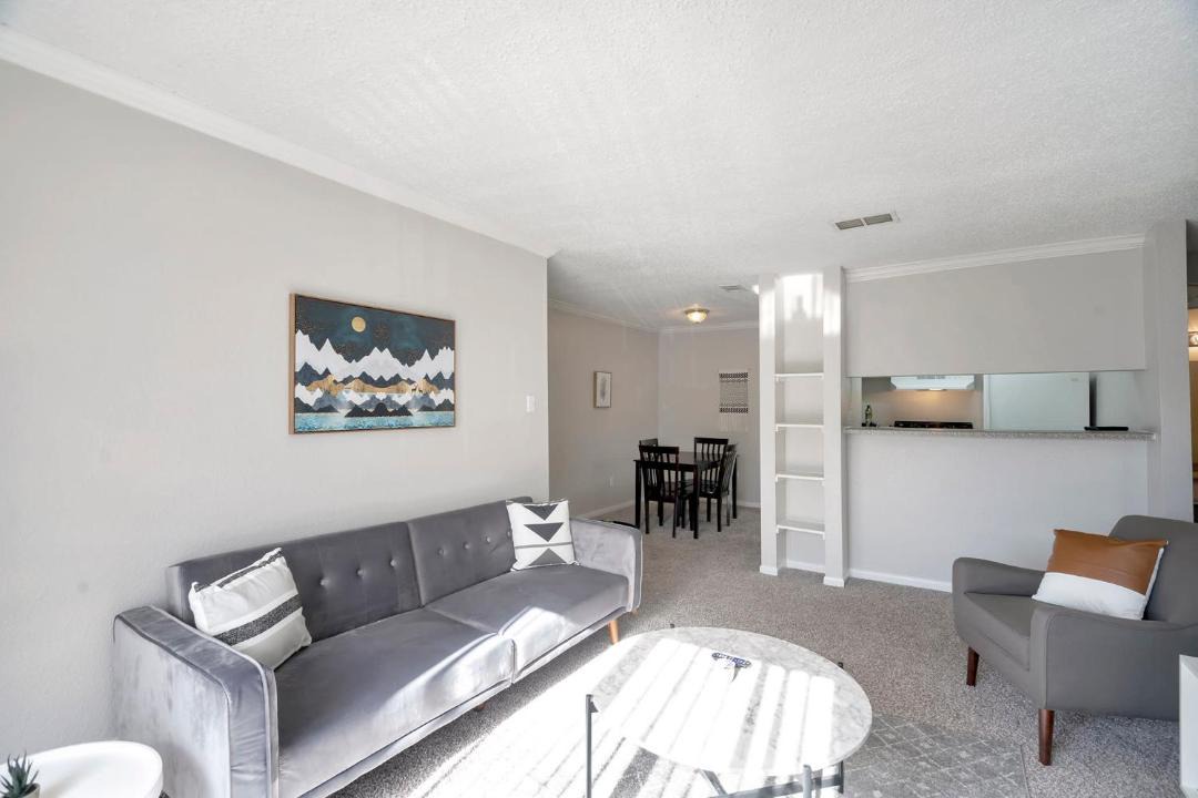 Photo of Livingroom in Midland