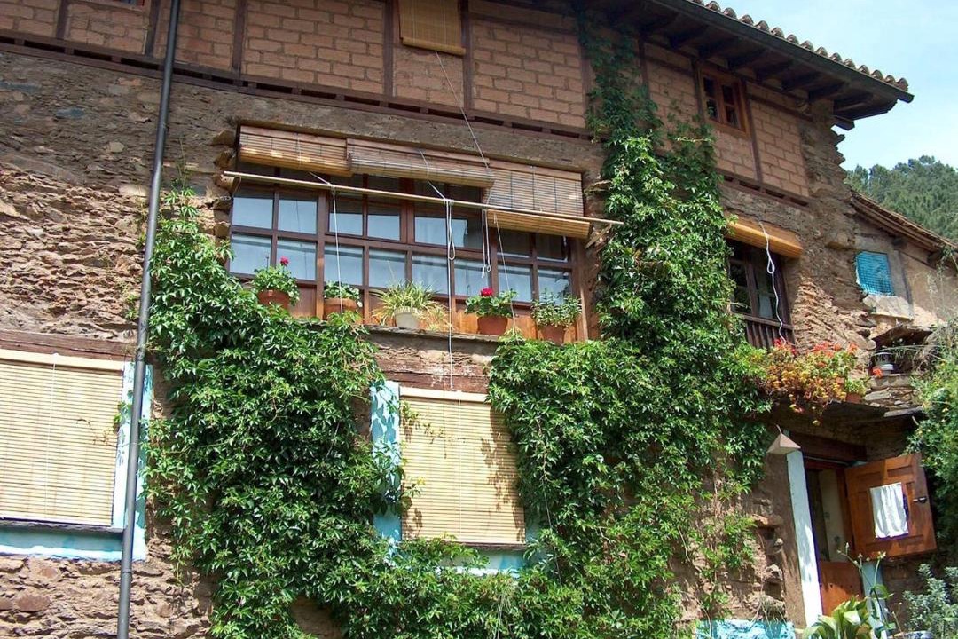 Photo of Buildings in Robledillo de Gata