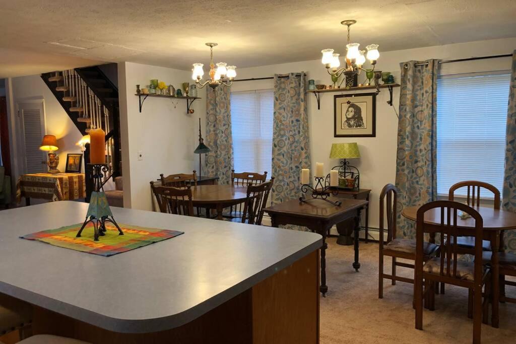 Photo of Livingroom in Warren