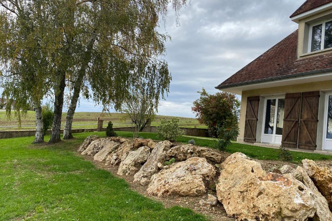 Photo of Buildings in Montmirail