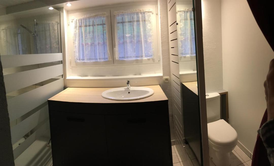 Photo of Bathroom in Laveyron