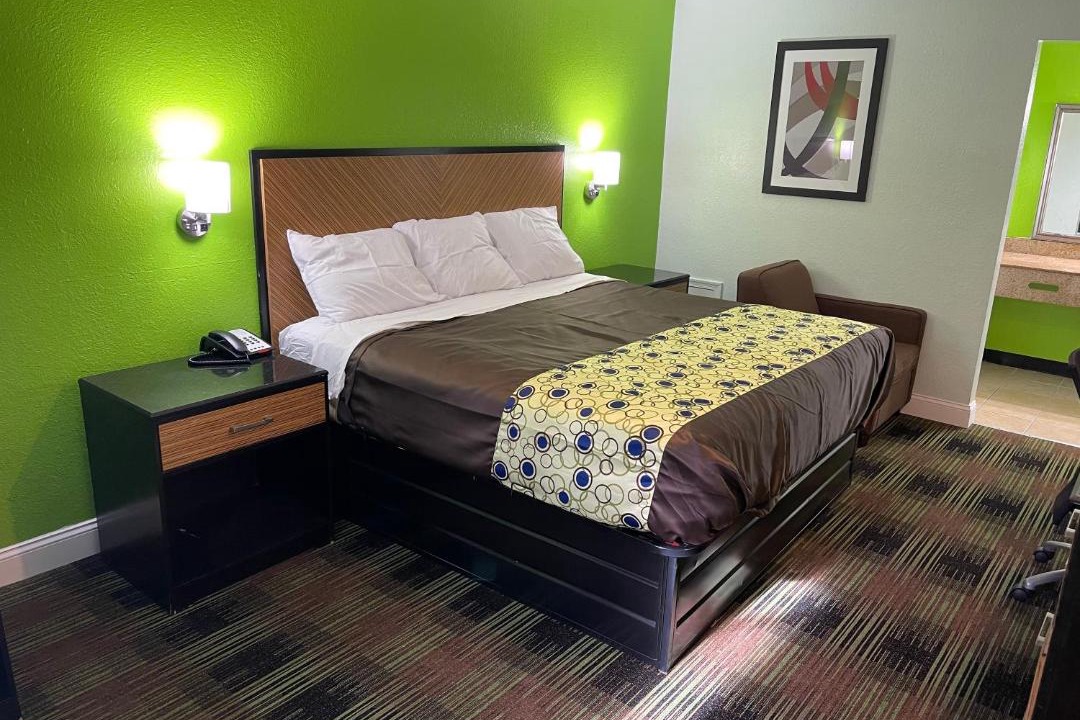 Photo of Bedroom in Chesapeake