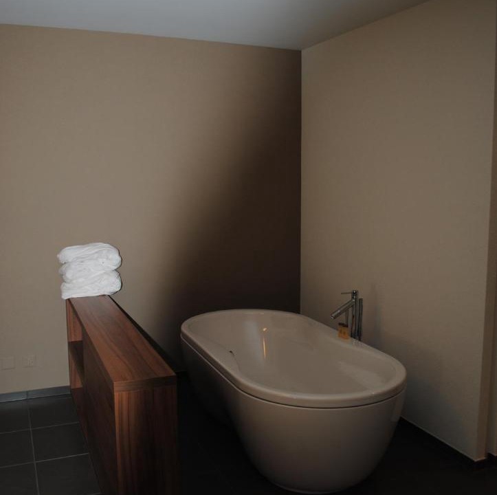 Photo of Bathroom in Saint-Leonard