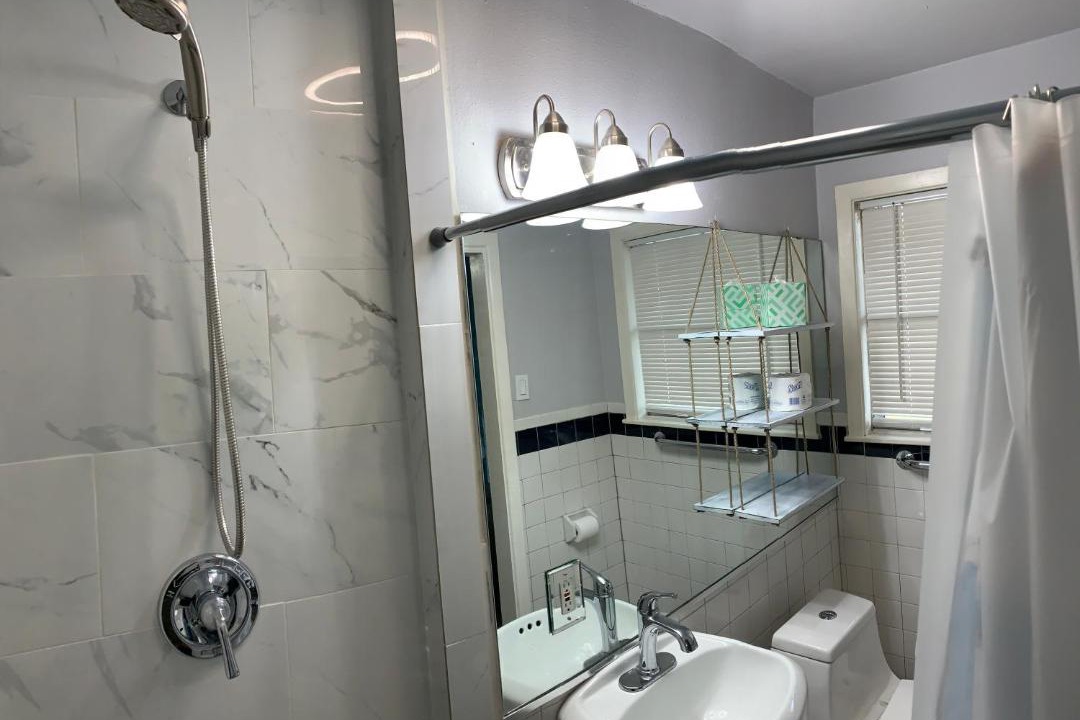 Photo of Bathroom in Medical Center District