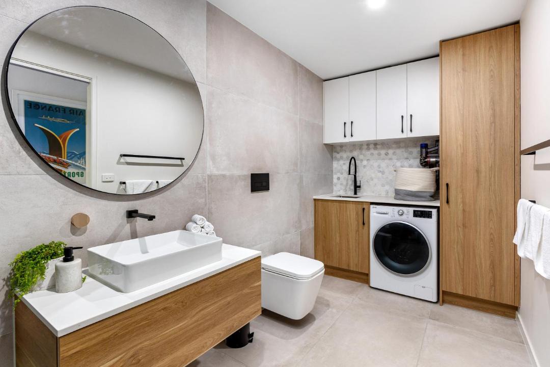 Photo of Others in Rosebud