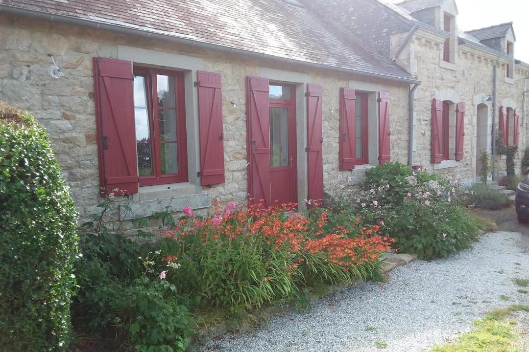 Photo of Others in Le Saint