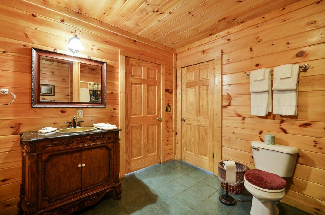 Photo of Bathroom in Pigeon Forge