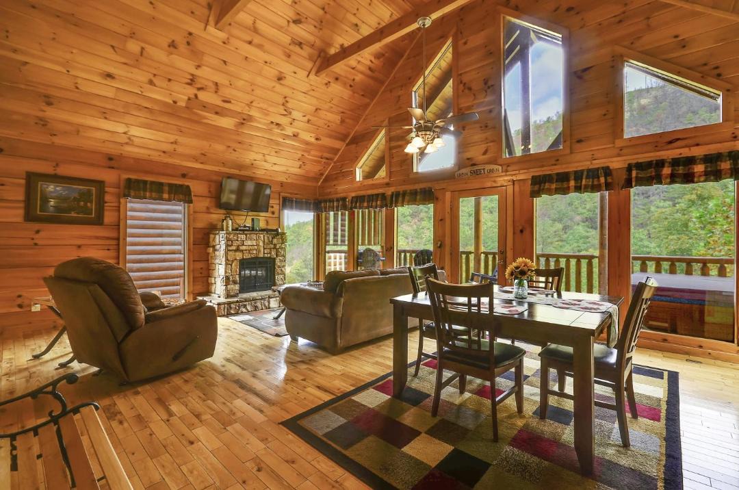 Photo of Livingroom in Pigeon Forge