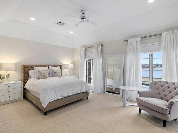 Photo of Others in Village of Southampton