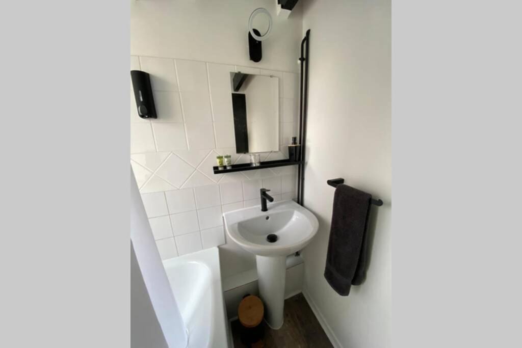 Photo of Bathroom in Bethune