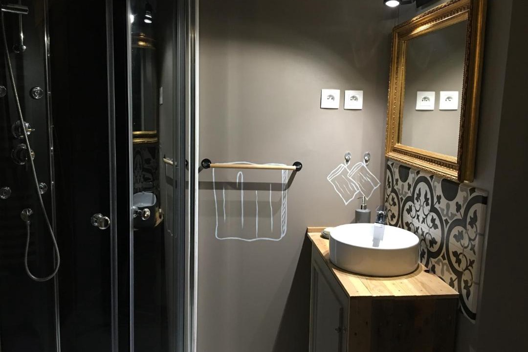 Photo of Bathroom in Saint-Amand-les-Eaux