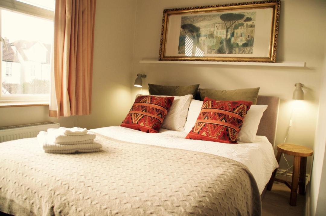 Photo of Bedroom in Furzedown