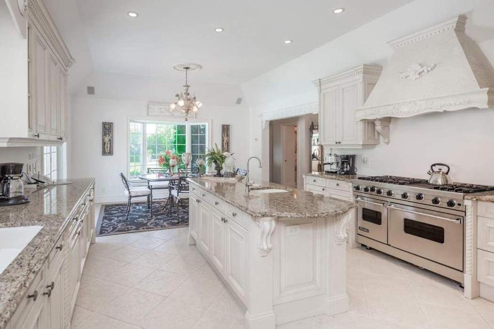 Photo of Kitchen in Village of Southampton