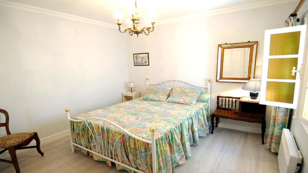Photo of Bedroom in Lannes