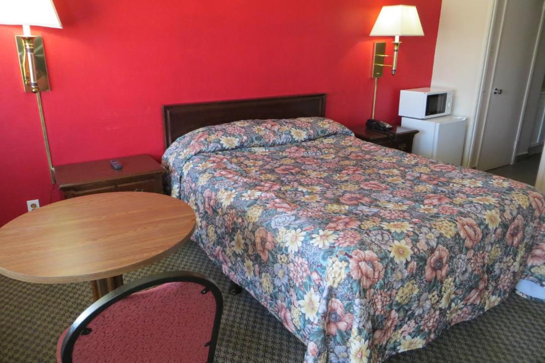 Photo of Bedroom in Dixon