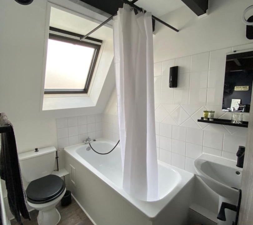 Photo of Bathroom in Bethune