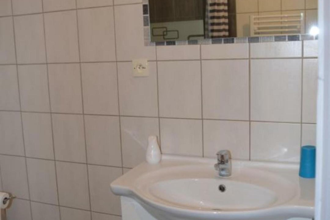 Photo of Bathroom in Tavant