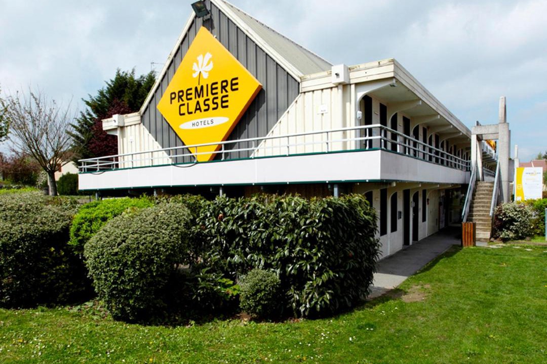 Photo of Others in Perreux